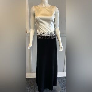 JS Boutique Elegant Black and Cream Pencil Skirt